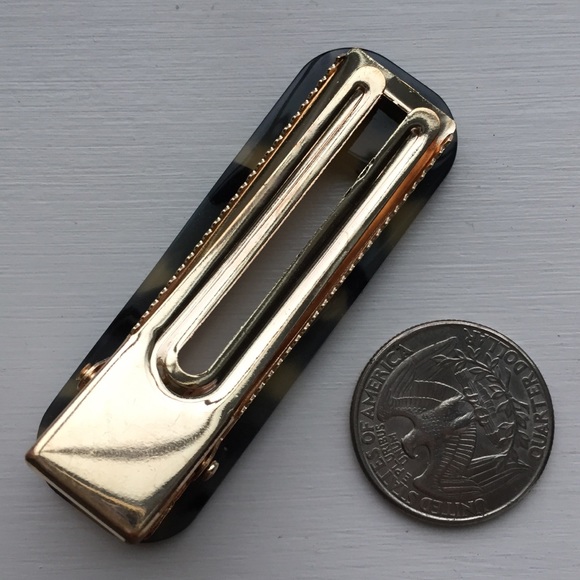 ⚜️[𝟯/$𝟭𝟴]⚜️Tortoise Acrylic Beige Hair Clip NEW - Picture 6 of 7